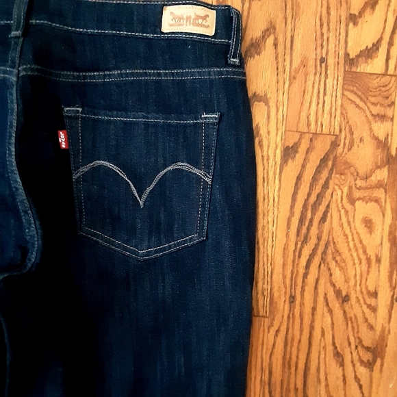 Levi's Mid Rise Skinny Leg Size 16 NWOT - Picture 10 of 13